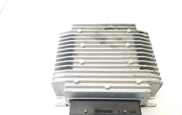 Tesla Model X Sound amplifier 100483310A