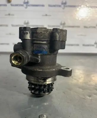 Nissan Primera Power steering pump 5M321 23081301