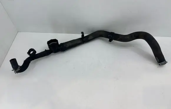 Ford Ecosport Engine coolant pipe/hose GN118B273