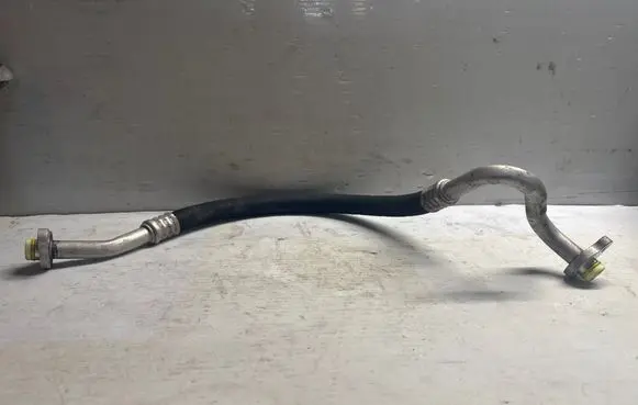 Volvo XC40 Air conditioning (A/C) pipe/hose 31694876