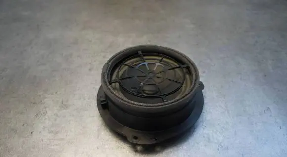 Audi TT TTS RS Mk3 8S Front door speaker 8S0035411A