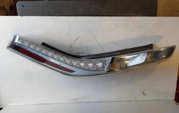 Nissan Leaf I (ZE0) Rear/tail lights 265553NF0A 322750