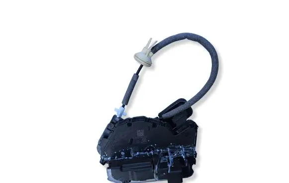Volkswagen Golf VII Front door lock 5TC837015D