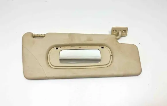 Sun visor