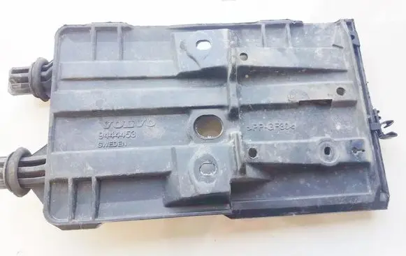 Volvo S70 V70 V70 XC Battery box tray 9444453