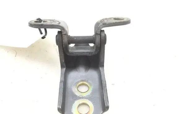 Nissan Murano Z50 Front door lower hinge 