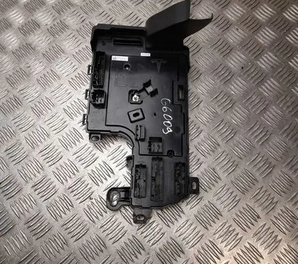 Tesla Model 3 Comfort/convenience module 107867390K
