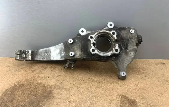 BMW 7 F01 F02 F03 F04 Front wheel hub 6777749 31216777749 31214082755