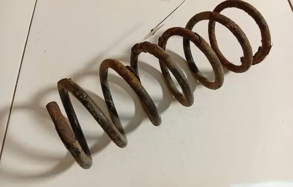 Ford Mondeo MK IV Rear coil spring 
