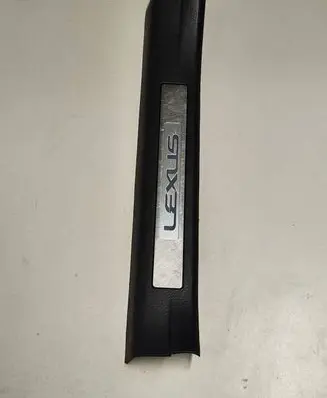 Lexus RX 330 - 350 - 400H Rear sill trim cover 6794048020 6791848030