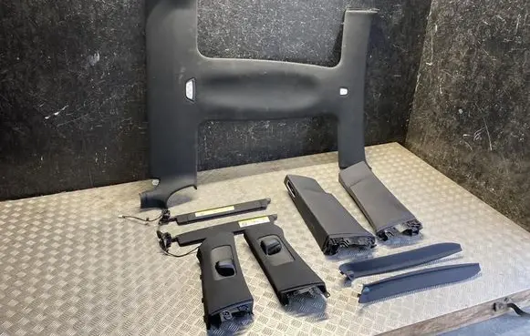 Tesla Model X Headlining 103585604A