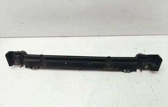 Toyota Prius (XW30) Radiator mount bracket