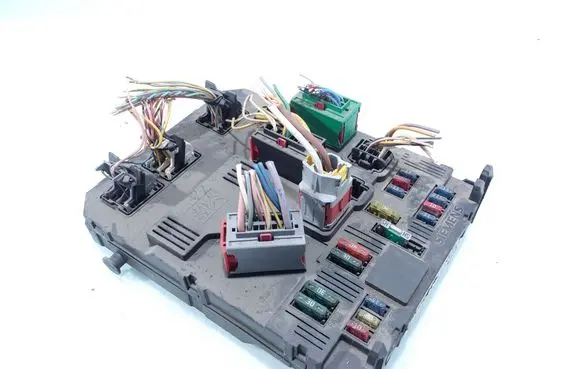 Citroen Berlingo Fuse module 9649627780