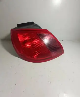 Mitsubishi Colt Rear/tail lights MR957365 27850102
