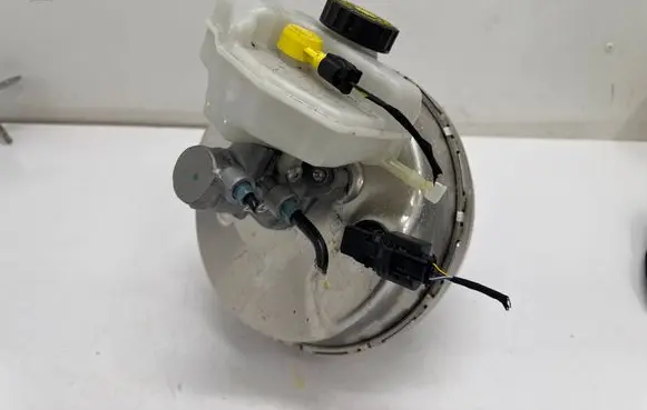 BMW X3 G01 Brake booster 6875180
