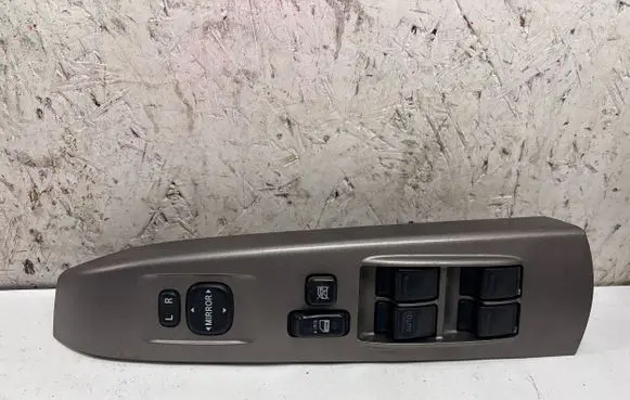 Toyota Prius (XW20) Electric window control switch 8482047050 515254