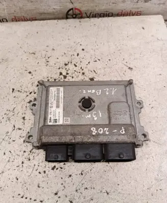 Peugeot 208 Engine control unit/module 9805895780 131830012 V29035181A