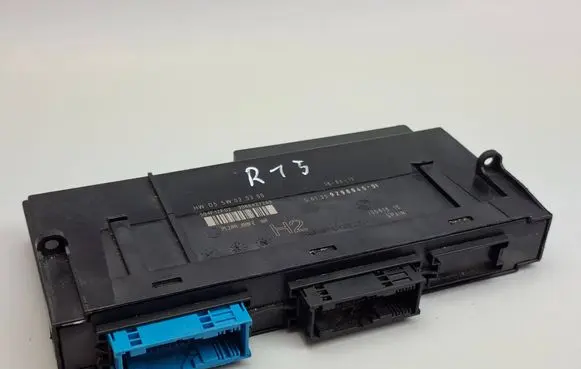 BMW X1 E84 Central body control module 9298945 504F12F02 3086427269