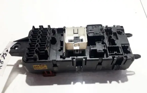 Mitsubishi Carisma Fuse box set 0629951