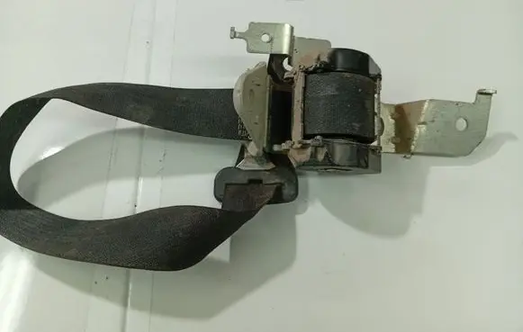 Fiat Freemont Rear seatbelt 