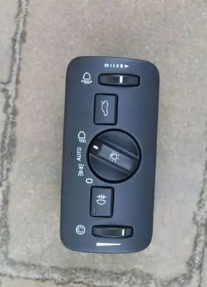 Volvo V40 Light switch 30739425