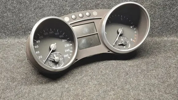 Mercedes-Benz ML W164 Speedometer (instrument cluster) A1649007900 A2C53361660