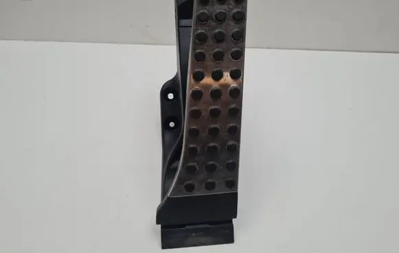 Mercedes-Benz EQC Accelerator throttle pedal A2533002000