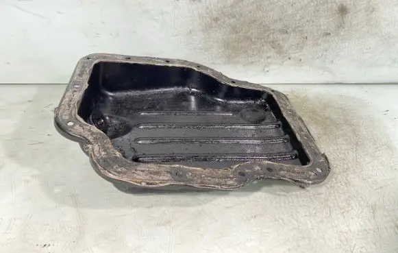 Nissan X-Trail T30 Oil sump