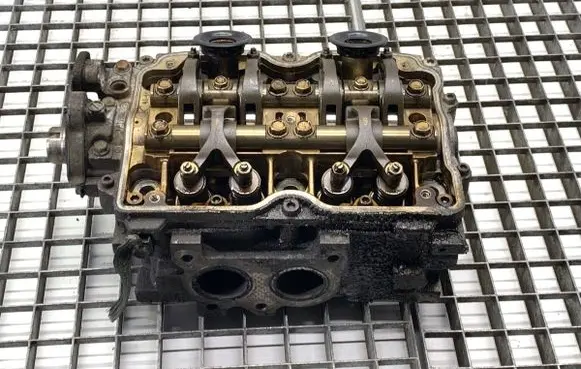 Subaru Outback Engine head EJ253