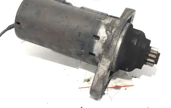 Volkswagen Golf V Starter motor 02Z911023FX
