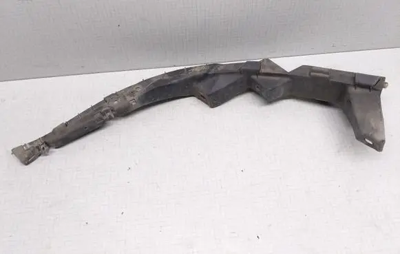 Volkswagen PASSAT B5 Front bumper mounting bracket 3B0807049A