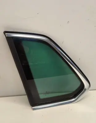 Volkswagen Tiguan Rear side window 5NA845041P