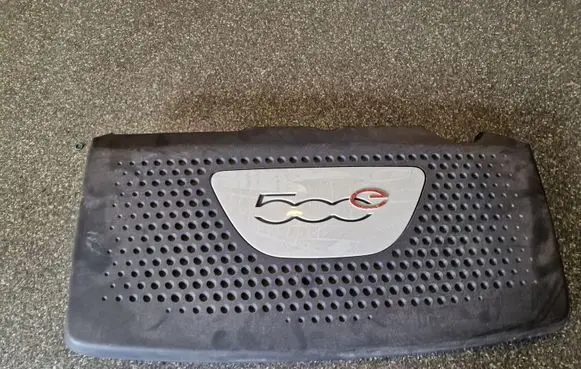 Fiat 500E Engine cover (trim)