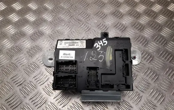Ford Fiesta Comfort/convenience module AV1T15K600JG