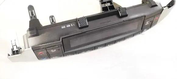 Lexus CT 200H Climate control unit 5590076040 2320004EYB