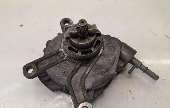 Toyota Corolla Verso AR10 Vacuum pump 293000R010