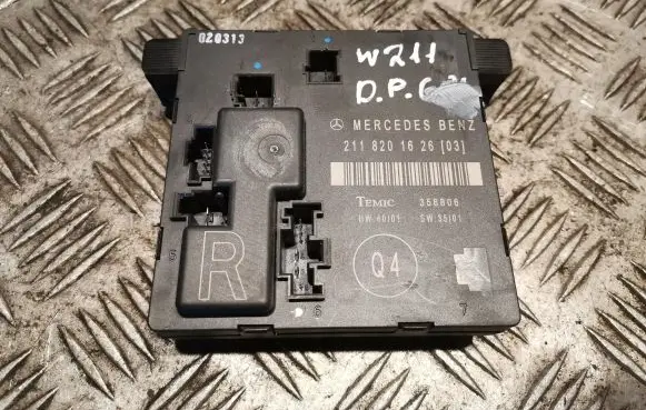 Mercedes-Benz E W211 Door control unit/module 2118201626