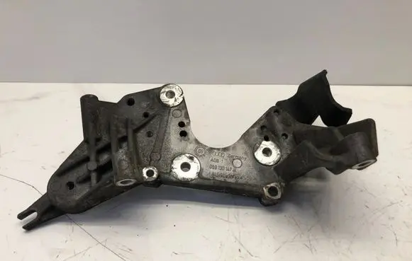 Audi A5 8T 8F Fuel pump bracket 059130147N