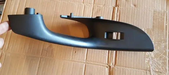 Volkswagen PASSAT B6 Rear door handle trim 3C4867180A
