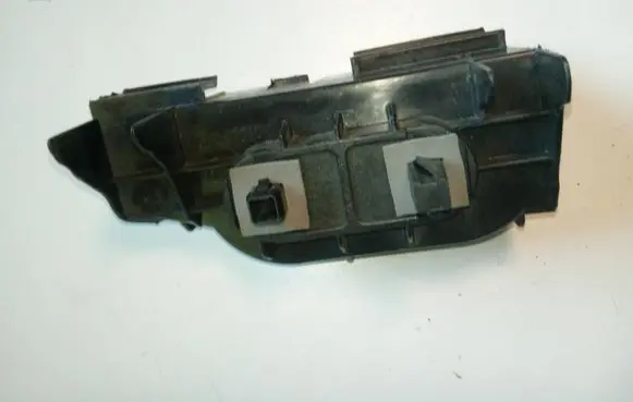 Toyota Corolla E120 E130 Rear bumper mounting bracket 5256202010 NE59039