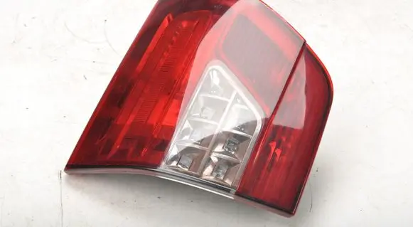 Citroen C5 Tailgate rear/tail lights