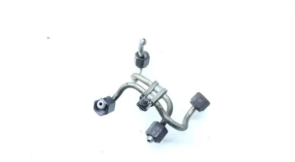 BMW X5 E53 Fuel injector supply line/pipe 