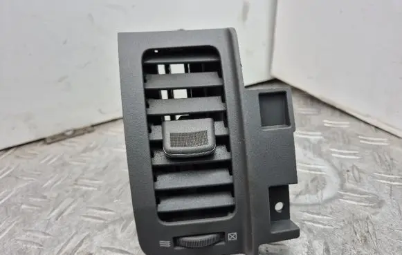 Nissan X-Trail T31 Dash center air vent grill 68751JG00B 68751JG40B 68751JG00A