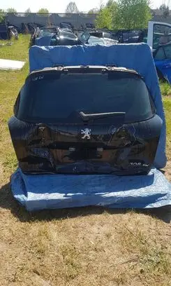 Peugeot 308 Rear windscreen/windshield window 