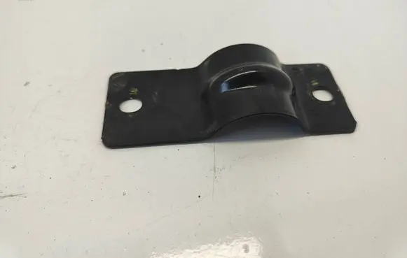 Dodge Challenger Sway bar bush bracket, front 722AAX007B
