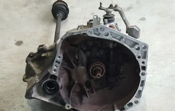 Toyota Yaris Manual 5 speed gearbox