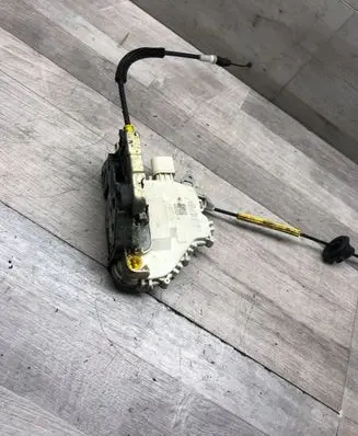 Audi Q5 SQ5 Front door lock 8J1837015D