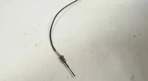 Mercedes-Benz E W211 Oil temperature sensor 8573347