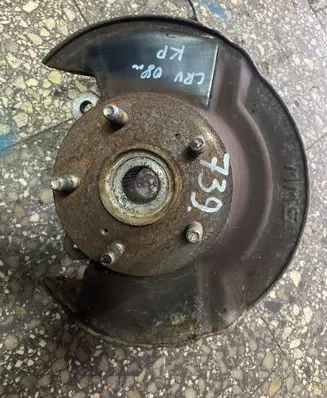 Honda CR-V Front wheel hub
