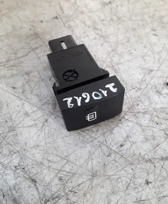KIA Sorento Windscreen/window heater switch 864W03000